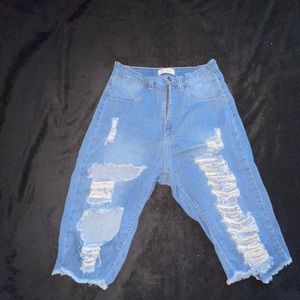 Distressed jeans size L